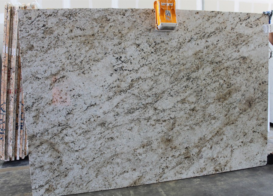 Colonial Cream Granite Slab.jpg
