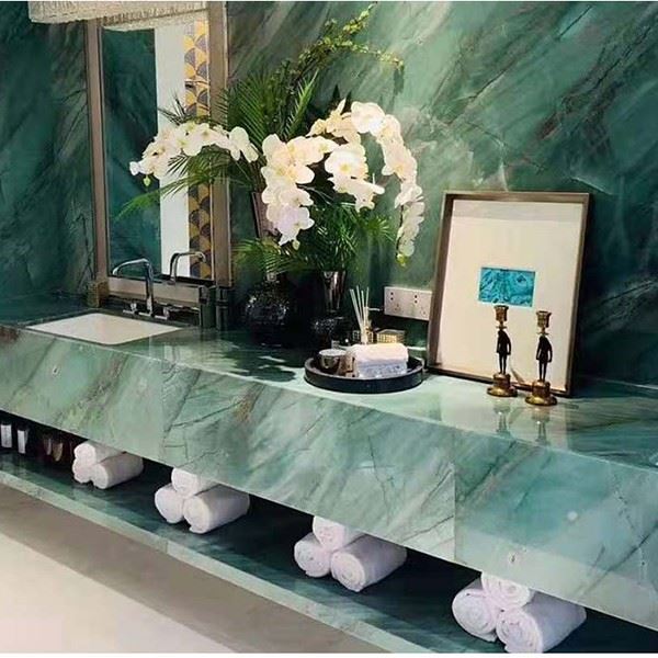 Gaya Quartzite Bathroom 2